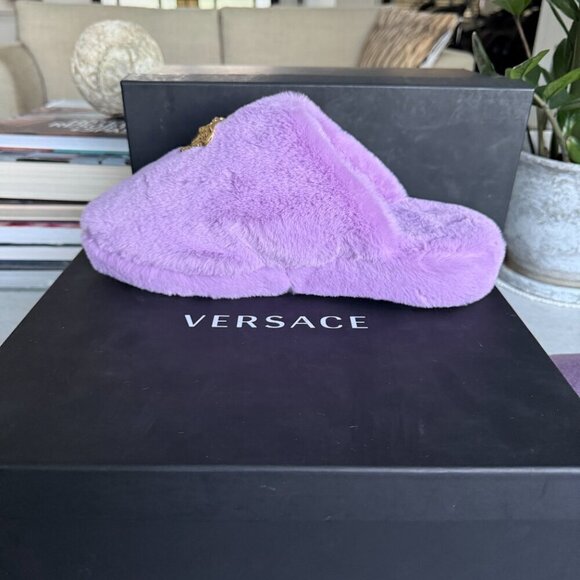 VERSACE Medusa Men's Lavender Faux Purple Slippers, sizes 43, 45 - Picture 5 of 14